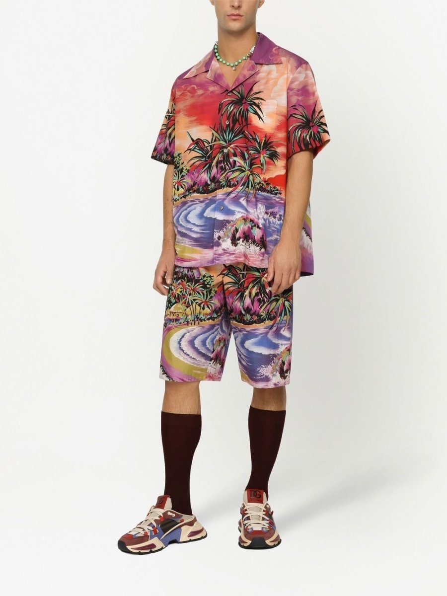 Dolce & Gabbana graphic - print bermuda shorts - mondo moda griffe