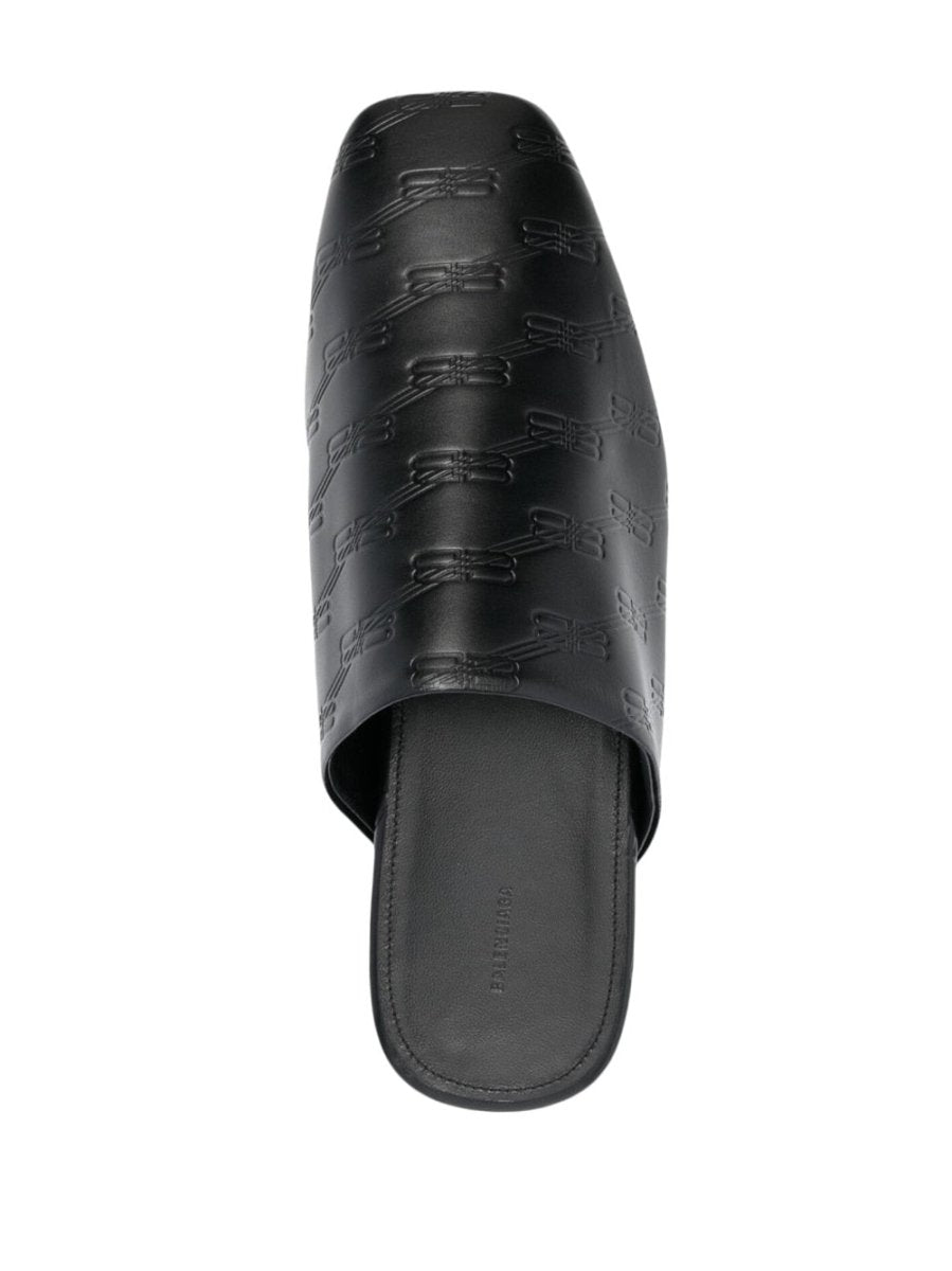 Balenciaga debossed - logo leather mules - mondo moda griffe