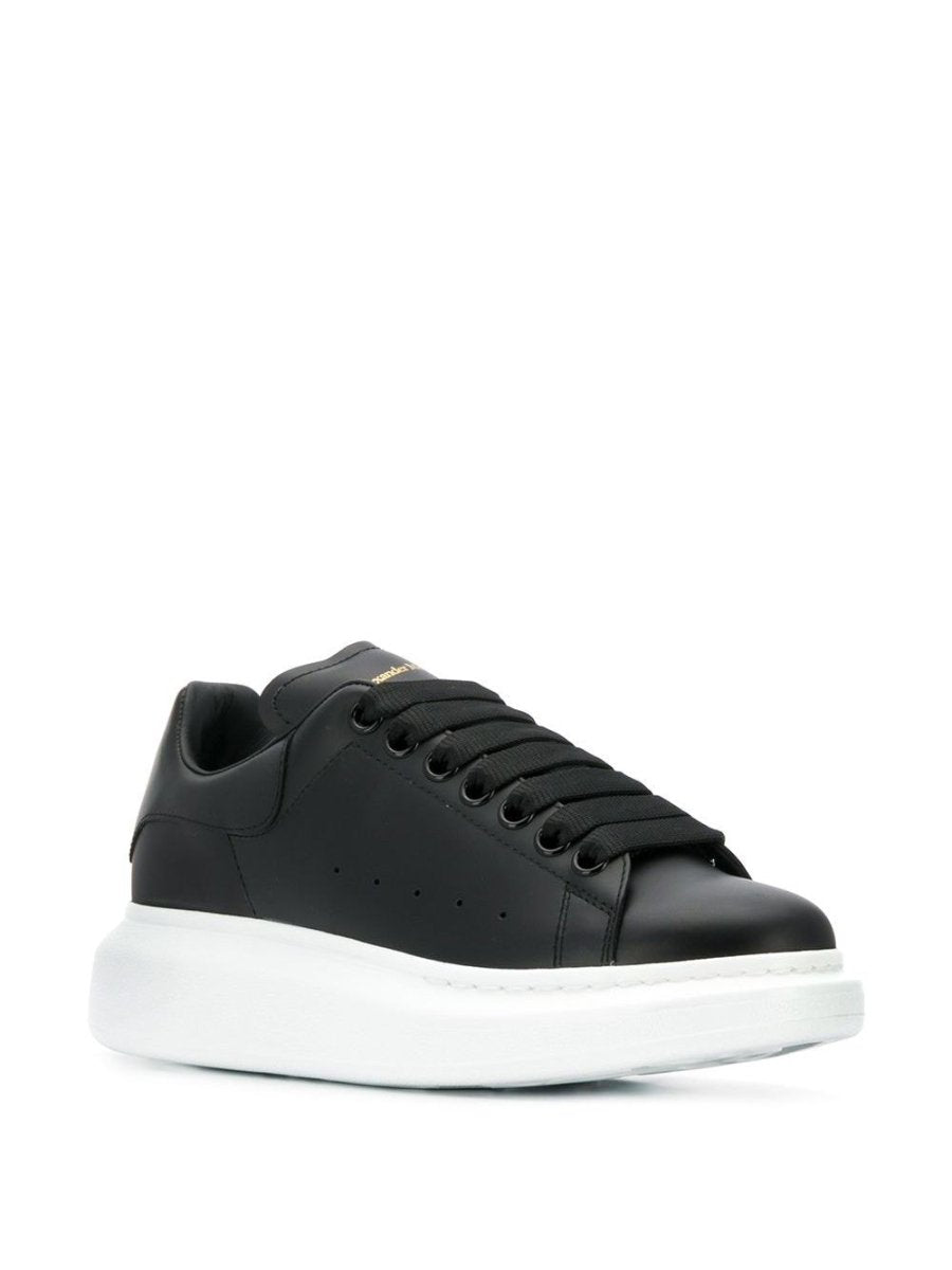 Alexander McQueen oversized sneakers - mondo moda griffe