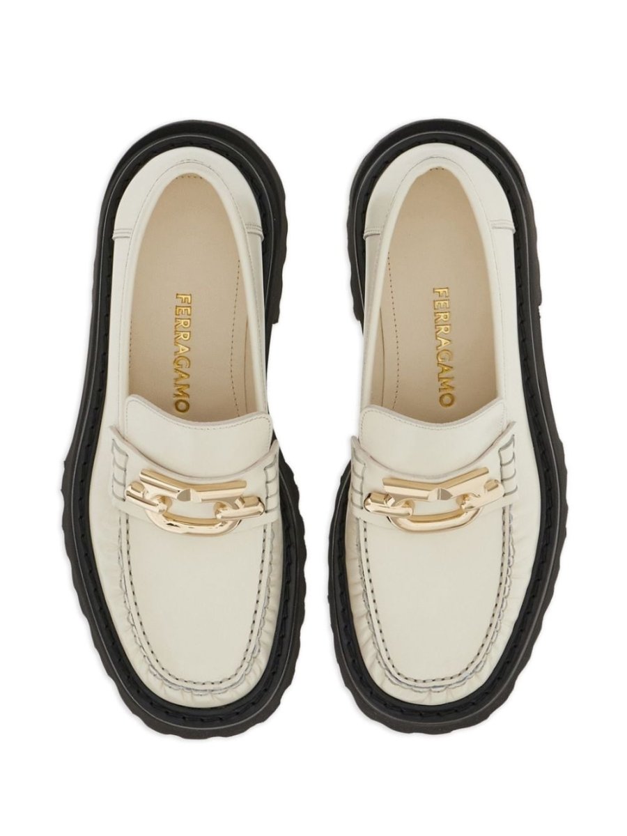 Ferragamo Gancini - plaque Leather Loafers - mondo moda griffe