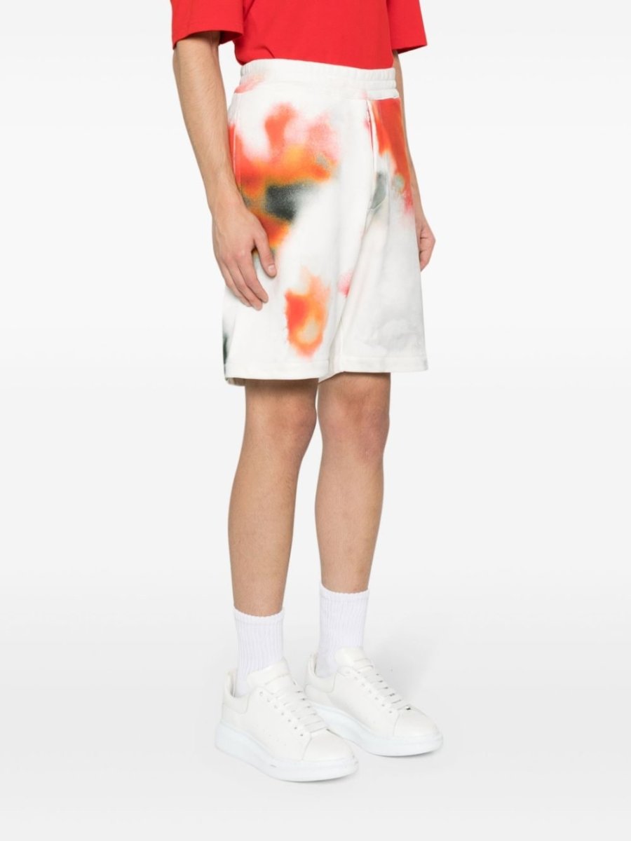 Alexander McQueen Tie - dye bermuda shorts - mondo moda griffe