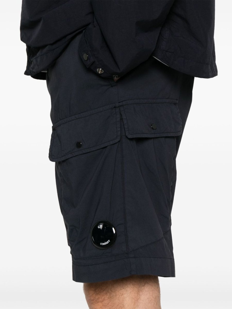 C.P. COMPANY Shorts Blue - mondo moda griffe