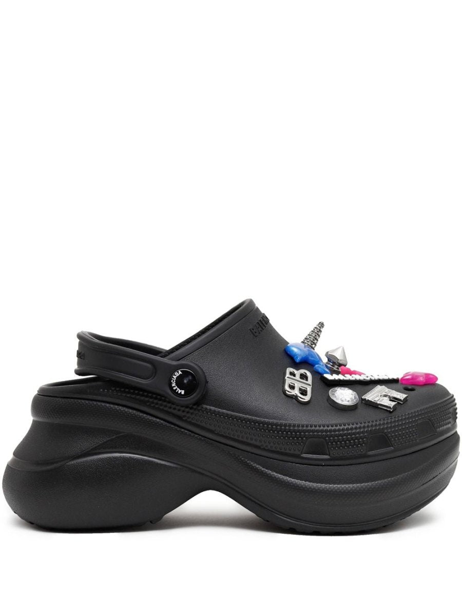Balenciaga x Crocs Jibbitz mules - mondo moda griffe