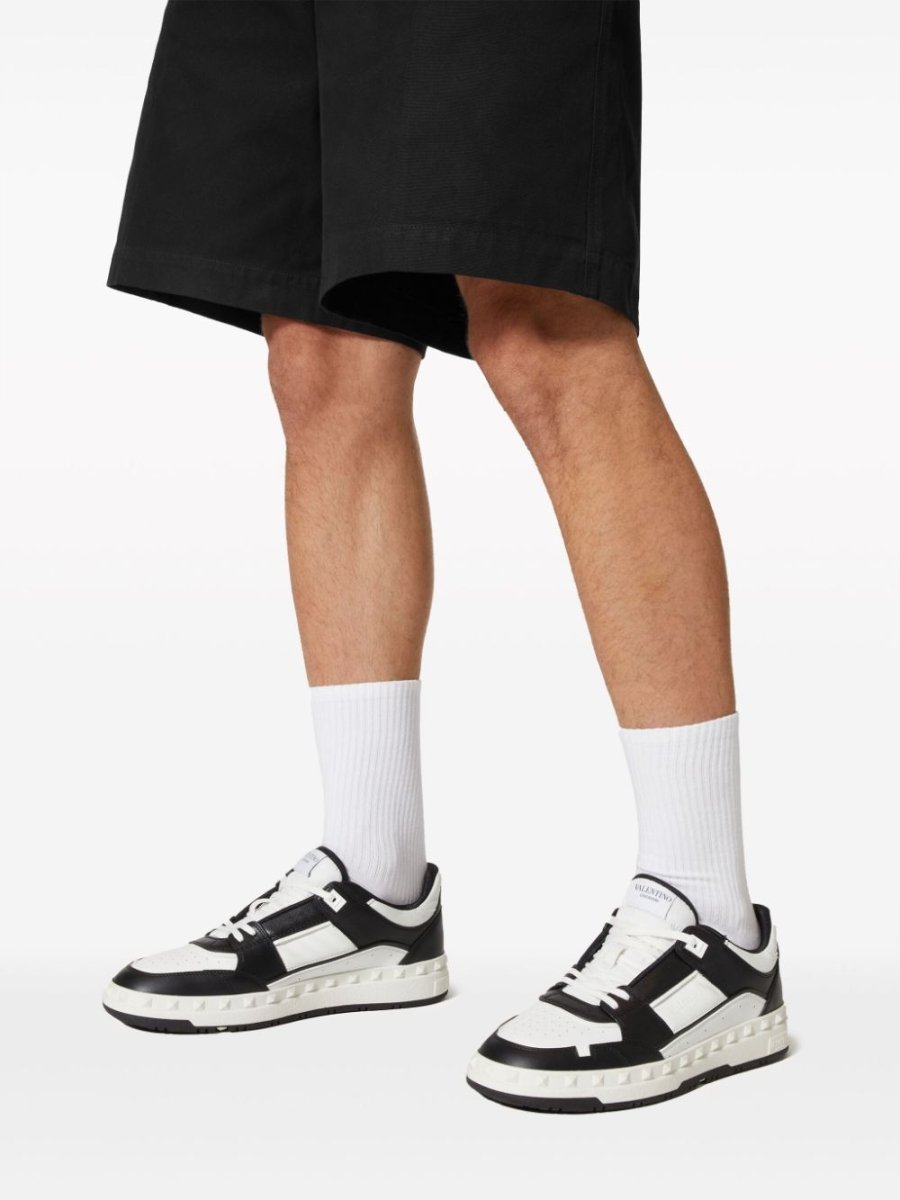 Valentino Garavani Low Top Freedots Sneaker In Calfskin - mondo moda griffe
