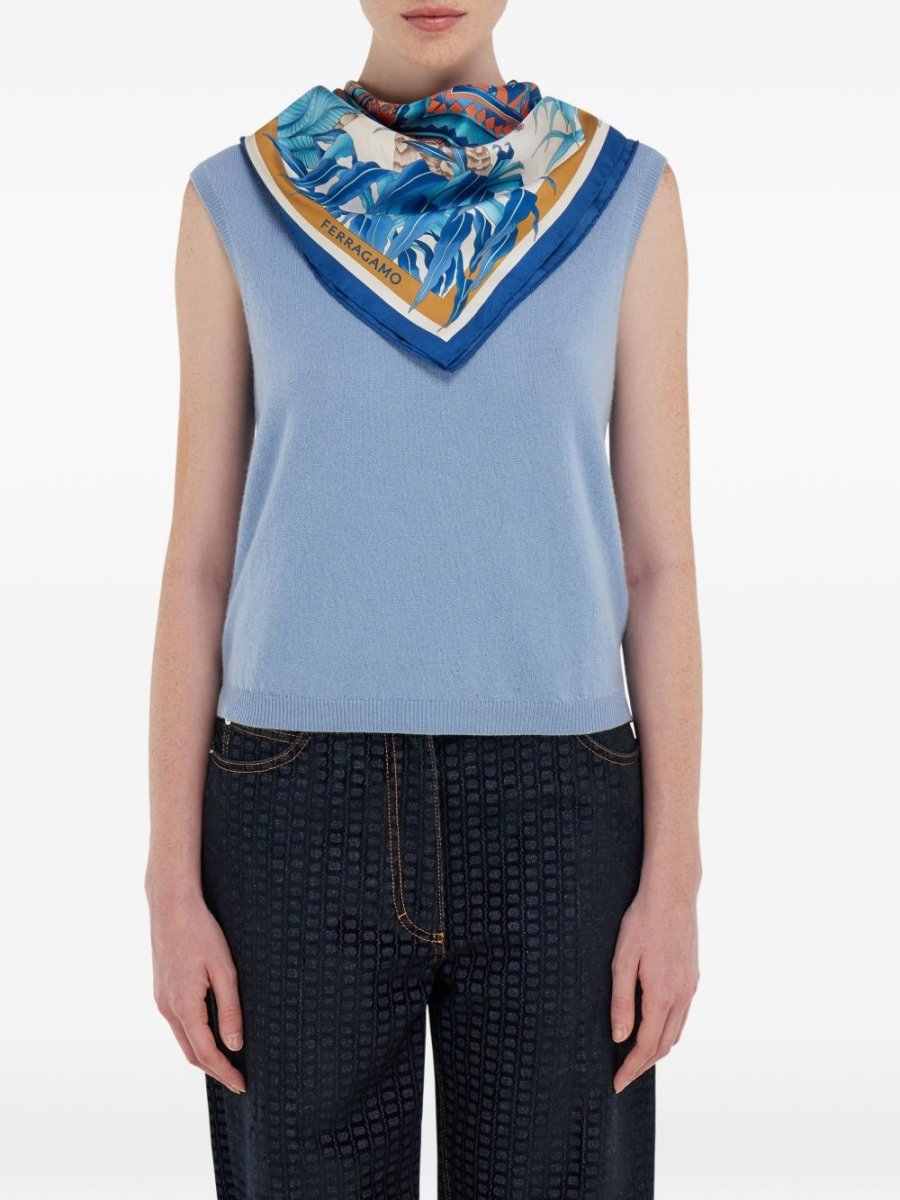 Ferragamo Scarfs Blue - mondo moda griffe